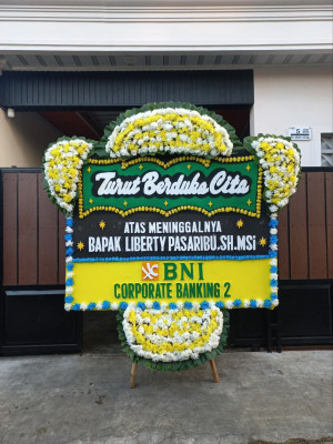Papan Bunga Duka di Dwi Kora