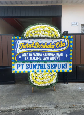 Papan Bunga Duka di Dwi Kora